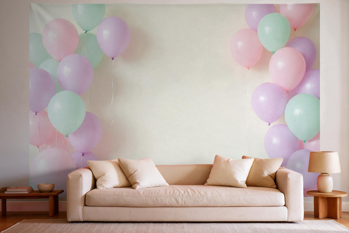 Tapiz de pared XXL Nube de globos pastel como decoración en un salón luminoso sobre el sofá