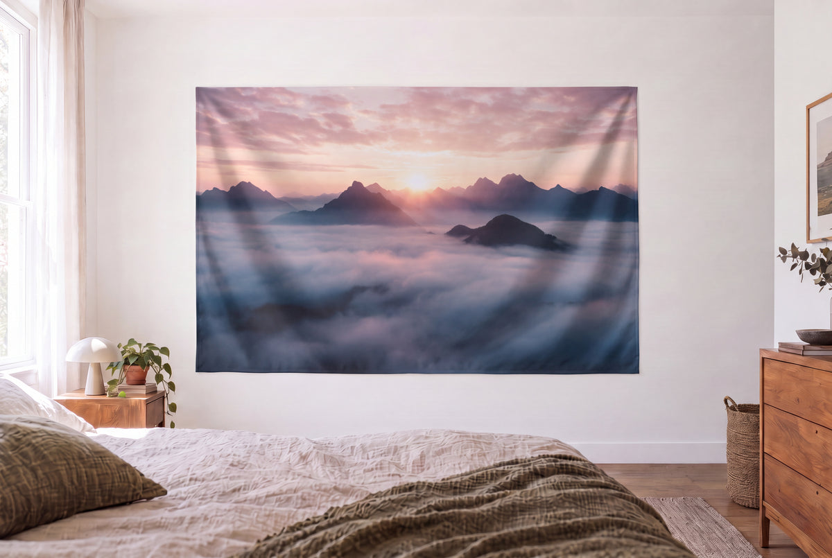 Nebelmeer mit Sonne am Grat Wandtuch Lifestyle