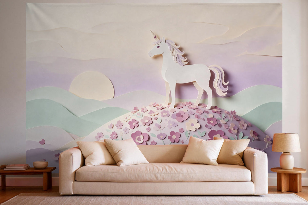 Decoración de pared en un salón luminoso sobre el sofá: tapiz de tela Unicornio en papel recortado