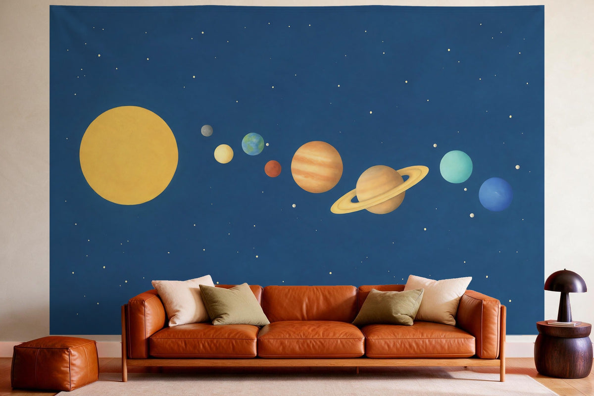 Wanddeko im gemütlichen Wohnzimmer über dem Ledersofa: Wandtuch Planeten des Sonnensystems, auf Stoff gedruckt