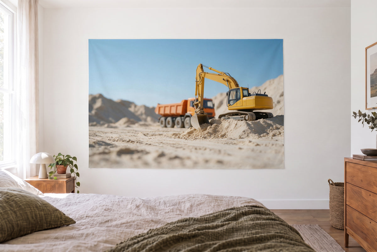 Wandtuch Gelber Bagger auf der Baustelle im hellen Schlafzimmer gegenüber dem Bett, rechts eine Holzkommode – Gelb und Blau