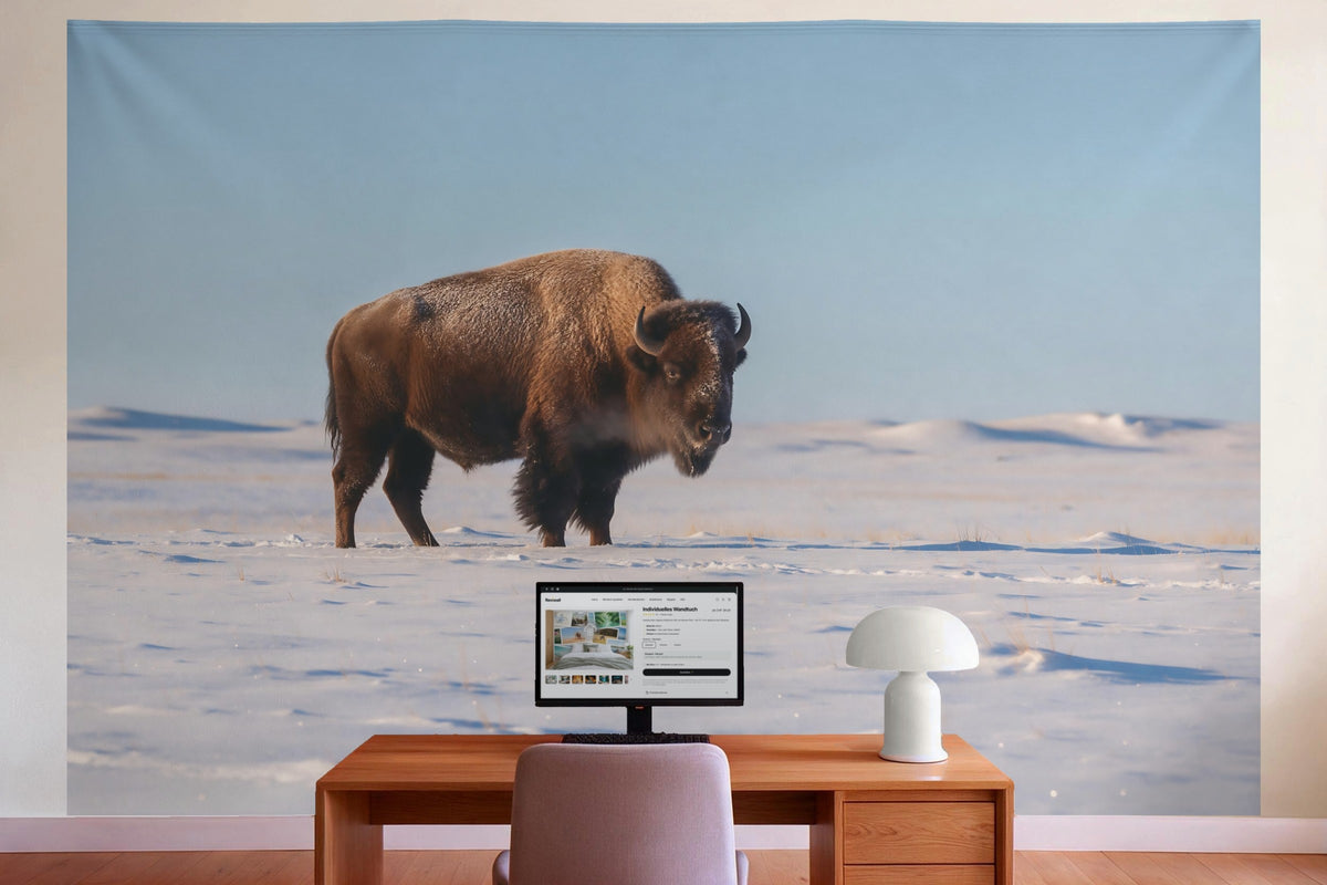 Decoración de pared en la oficina detrás del escritorio: tapiz de tela Bisonte en una mañana de invierno
