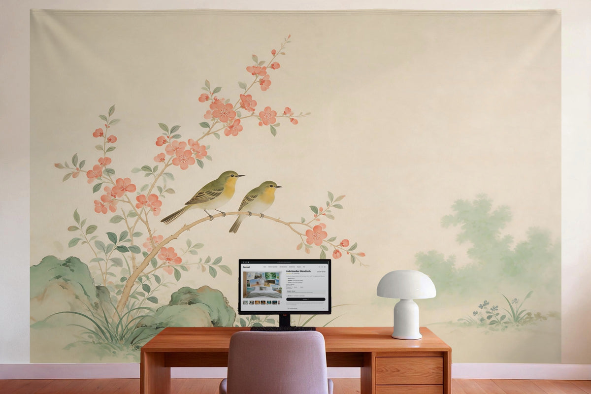 Déco murale dans le bureau derrière la table de travail : tenture murale Jardin chinoiserie avec oiseaux, imprimée sur tissu
