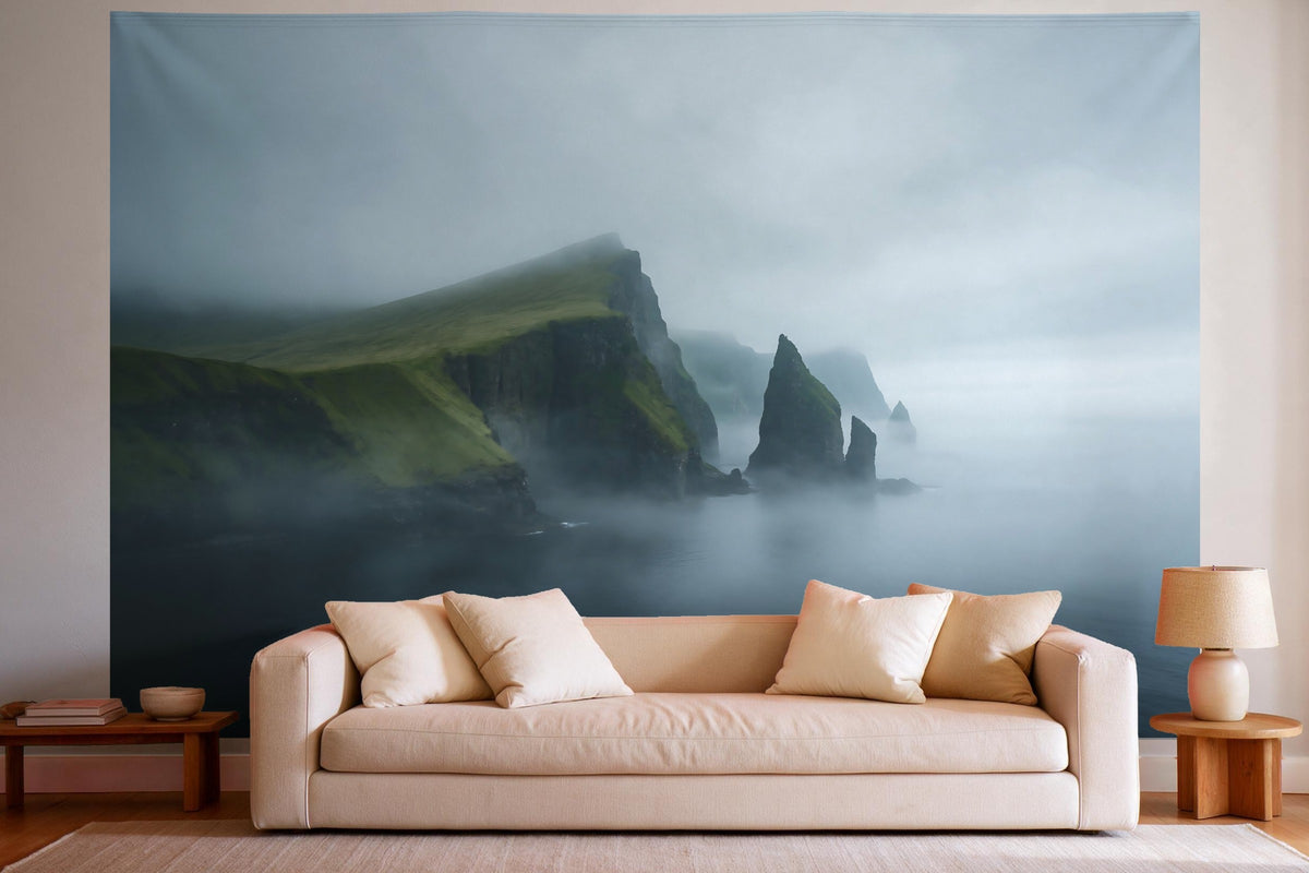 Wandtuch XXL Steile grüne Klippen am Nordmeer als Wanddeko im hellen Wohnzimmer über dem Sofa