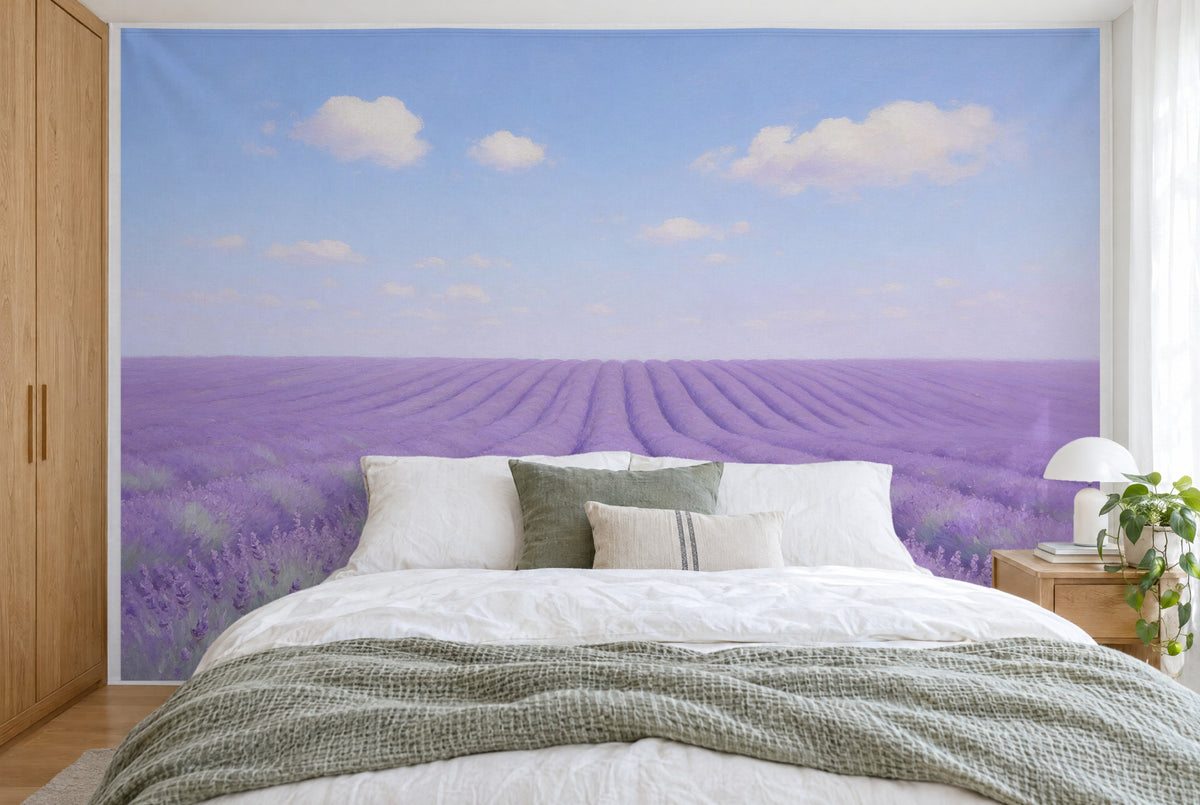 Tela impresa XXL: campo de lavanda con hileras violetas bajo cielo azul, llenando la pared tras la cama