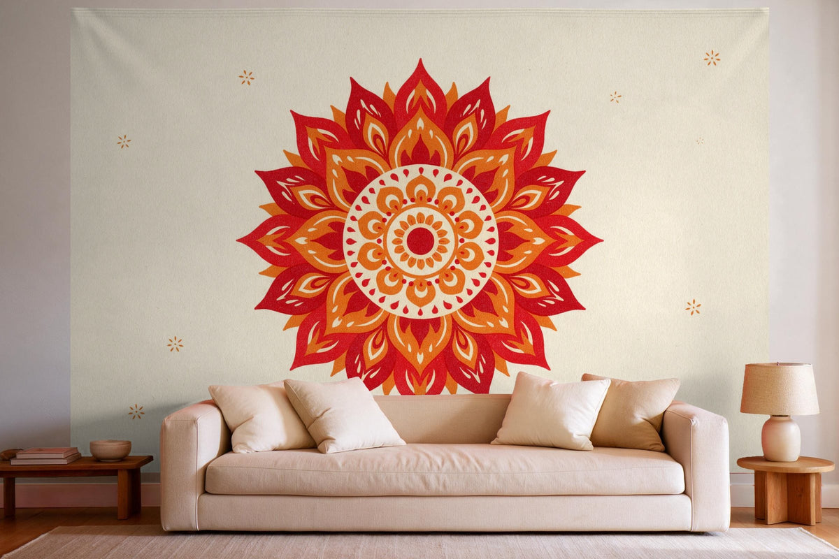 Déco murale dans un salon lumineux au-dessus du canapé : tenture murale Mandala rouge et orange, imprimée sur tissu