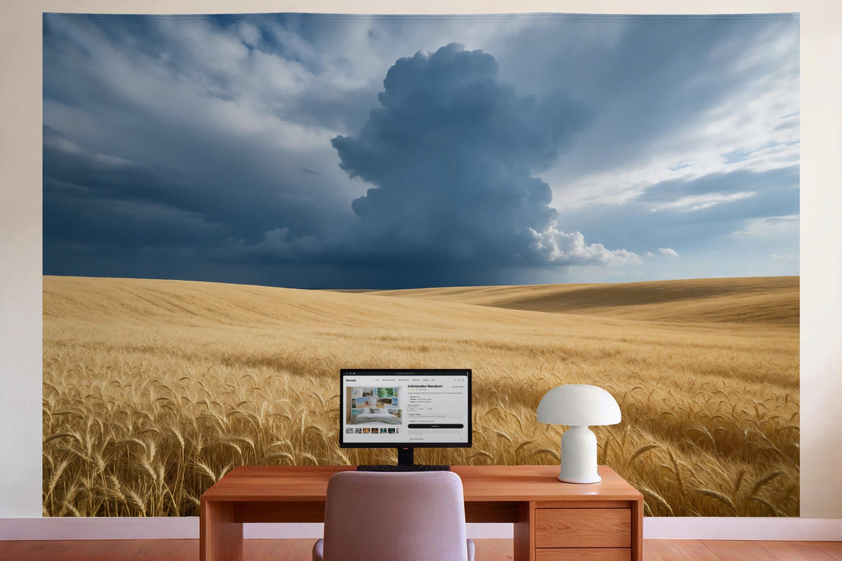 Déco murale dans le bureau derrière la table de travail : tenture murale Champ de blé avant l'orage, imprimée sur tissu
