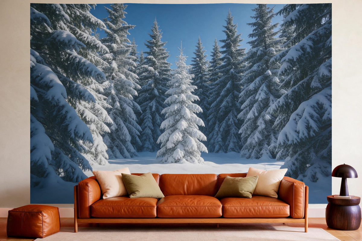 Wandtuch XXL Verschneiter Winterwald als Wanddeko im gemütlichen Wohnzimmer über dem Ledersofa