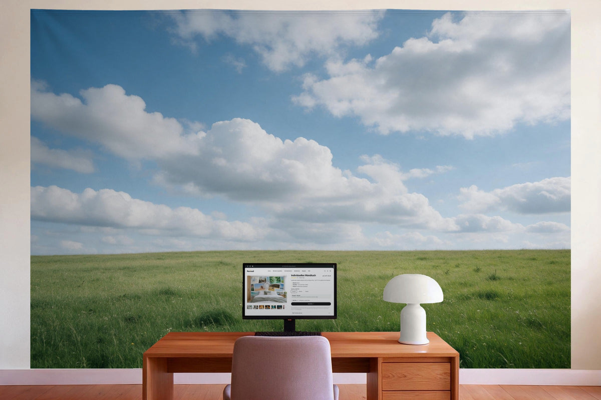 Decoración de pared en la oficina detrás del escritorio: tapiz de tela Cielo nublado azul sobre pradera de verano