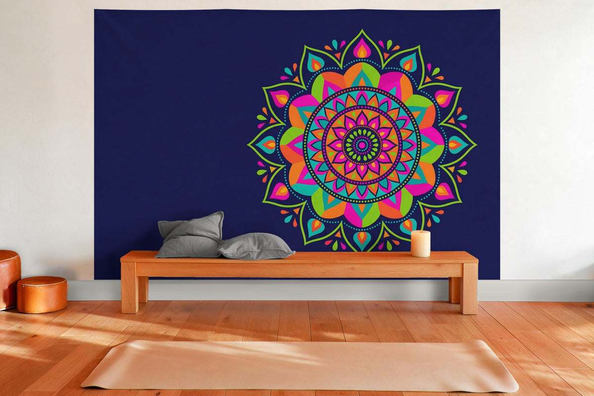 Wandtuch XXL Neon-Mandala auf Nachtblau als Wanddeko im Yogaraum