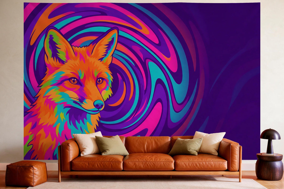 Wandtuch XXL Trippy Fuchs im Farbstrudel als Wanddeko im gemütlichen Wohnzimmer über dem Ledersofa