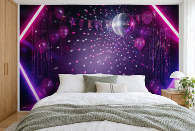 Grande tenture murale Boule à facettes et néons dans la chambre, sur tout le mur derrière le lit – tapisserie en tissu