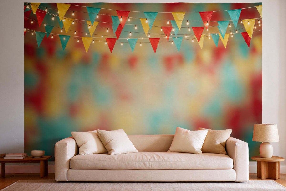Tapiz de pared XXL Fiesta con banderines y guirnaldas de luces como decoración en un salón luminoso sobre el sofá