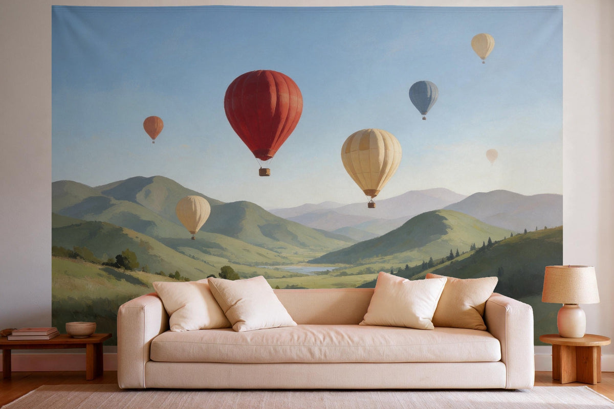 Wandtuch XXL Heissluftballons über den Bergen als Ölgemälde als Wanddeko im hellen Wohnzimmer über dem Sofa