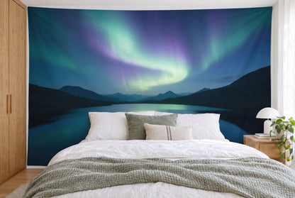 Polarlichter über dem Bergsee Wandtuch XXL