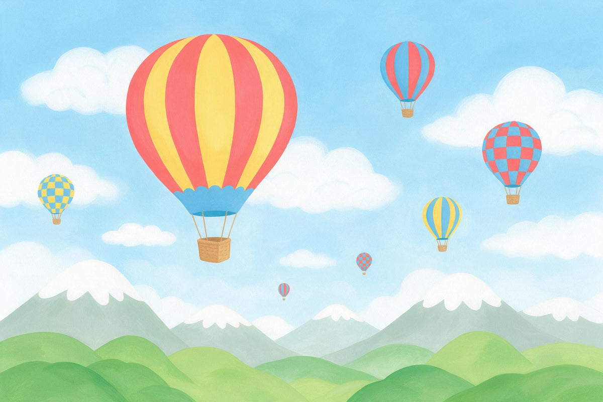Heissluftballons über grünen Hügeln und runden Bergen mit Schneekappen, als Wandtuch, auf Stoff gedruckt – Rot und Blau