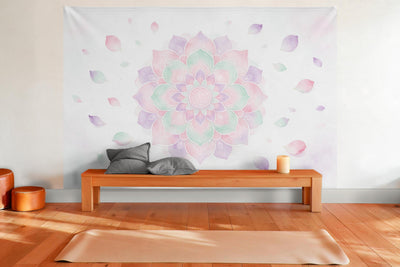 Wandtuch XXL Mandala in Pastell-Aquarell als Wanddeko im Yogaraum