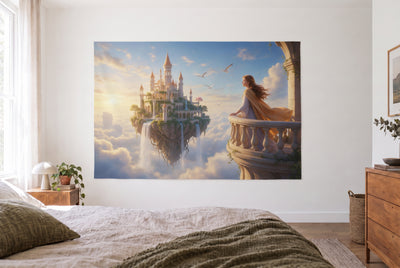 Wandtuch Prinzessin auf dem schwebenden Schloss im hellen Schlafzimmer gegenüber dem Bett, rechts eine Holzkommode – Rosa