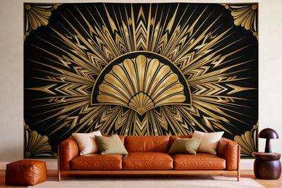 Déco murale dans un salon chaleureux au-dessus du canapé en cuir : tenture murale Couronne de rayons Art déco, imprimée sur tissu
