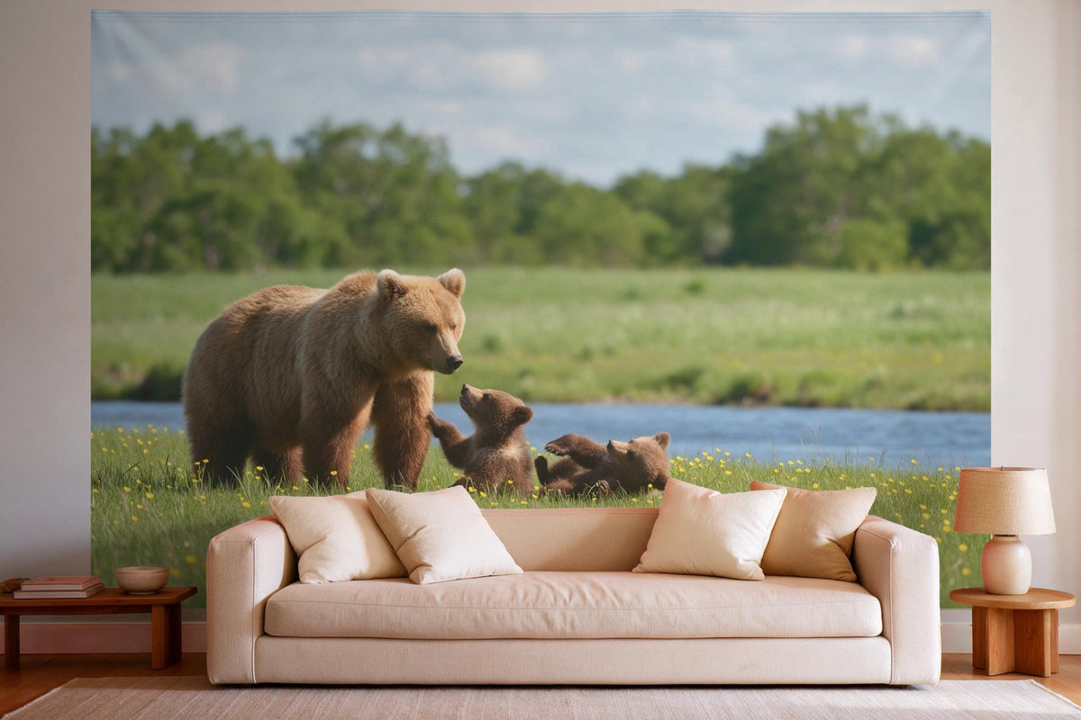 Wandtuch XXL Bärenmutter mit Jungen als Wanddeko im hellen Wohnzimmer über dem Sofa