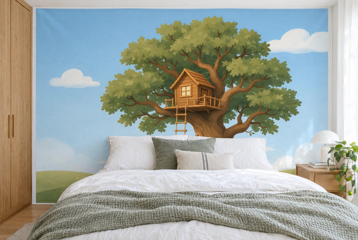 Tissu imprimé XXL : cabane au centre d'un vieux chêne, ciel avec nuages, mur entier derrière le lit