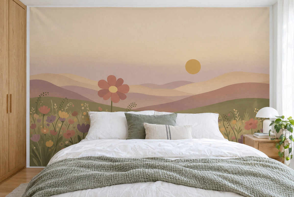 Tissu imprimé XXL : haute fleur rose à gauche sur la prairie, soleil du soir plat, mur entier derrière le lit