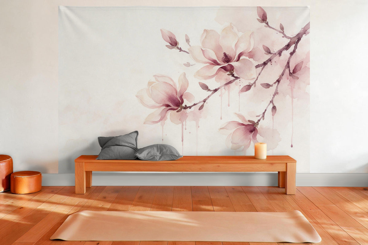 Decoración de pared en una sala de yoga: tapiz de tela Rama de magnolia en acuarela