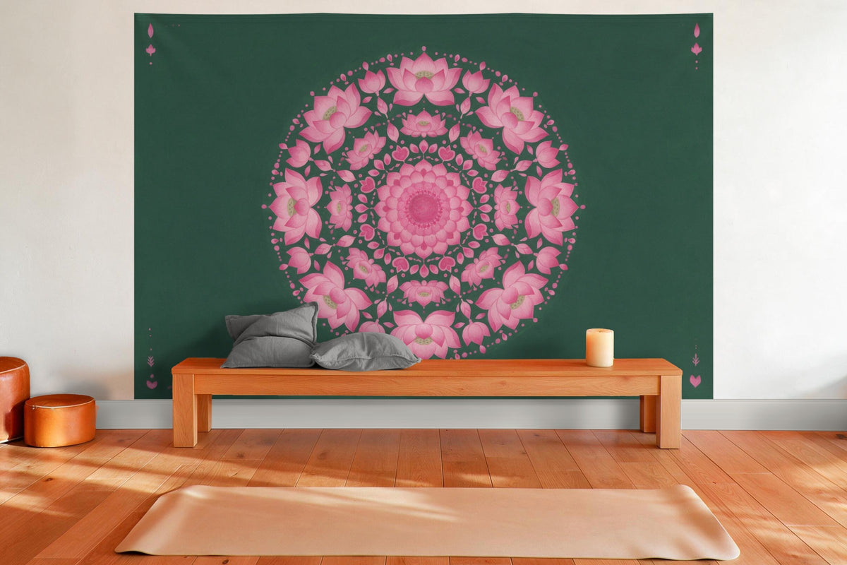 Tenture murale XXL Mandala de fleurs de lotus rose en déco murale dans une salle de yoga