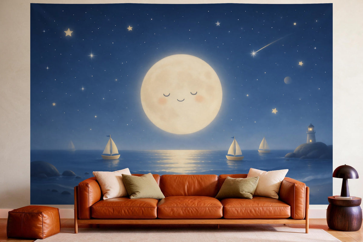 Déco murale dans un salon chaleureux au-dessus du canapé en cuir : tenture murale Lune et étoiles sur la mer, imprimée sur tissu