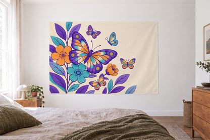 Wandtuch Schmetterlinge im Pop-Art-Stil im hellen Schlafzimmer gegenüber dem Bett, rechts Holzkommode – Violett und Orange